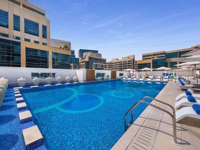 DoubleTree by Hilton Dubai - Business Bay