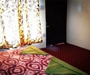 Hotel Luxury Inn Srinagar India