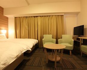 NearBy Hotel