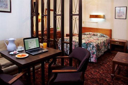 Hotel Photo 3