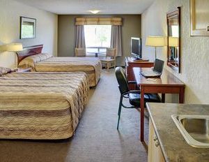 Lakeview Inns & Suites - Fort Nelson Fort Nelson Canada