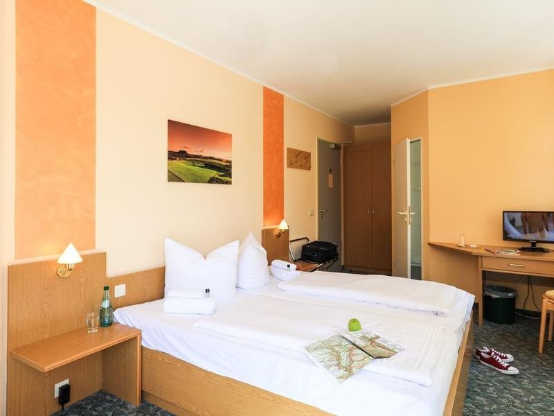Hotel Photo 1