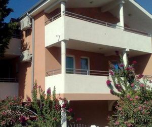 Apartments Milka Dobra-Voda Montenegro