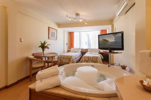 Hotel Photo 7