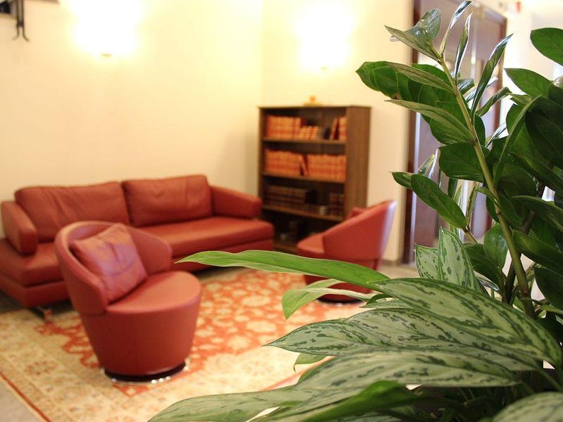 Hotel Photo 8