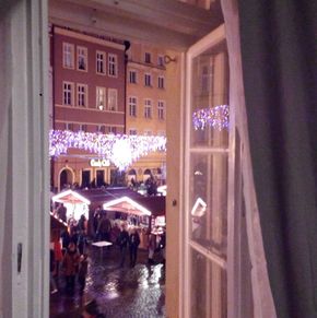 NearBy Hotel