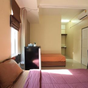 NearBy Hotel