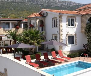 Apartments Corluka Castello Sucurac Croatia