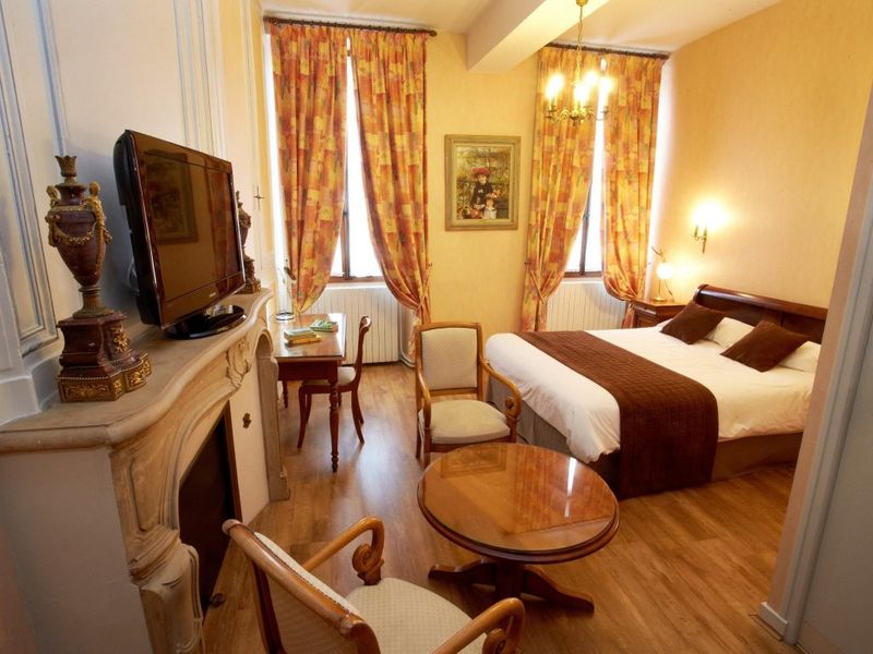 Hotel Photo 1