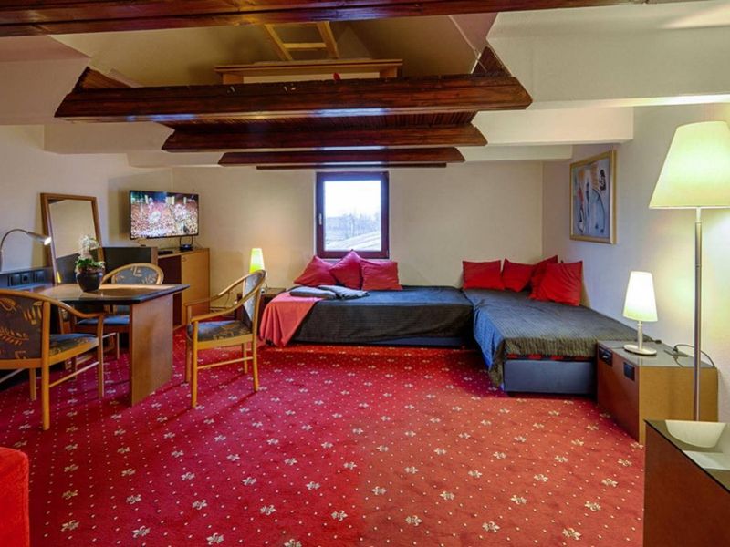 Hotel Photo 6