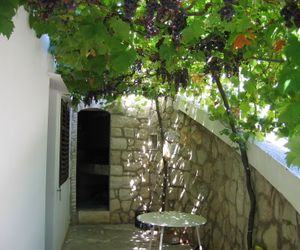 apartments neve Omis Croatia