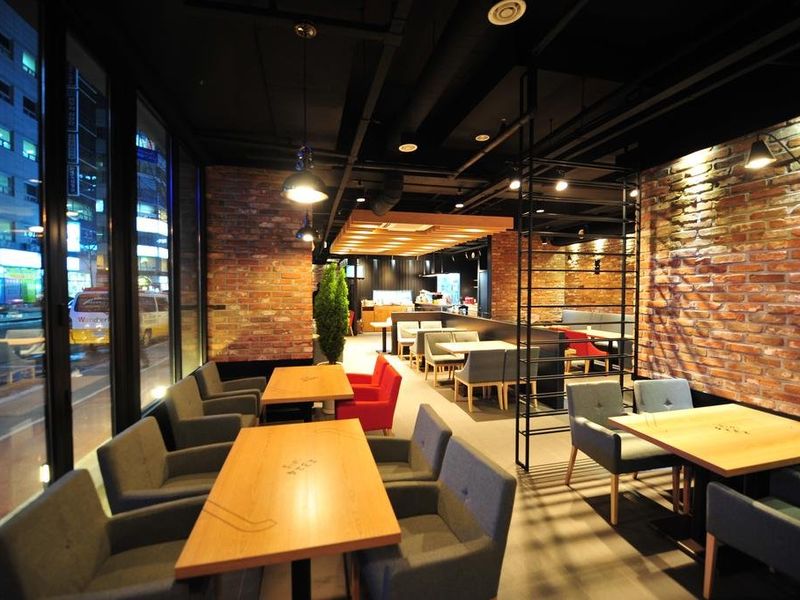 Hotel Photo 12