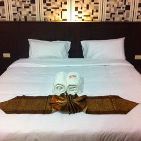 NearBy Hotel