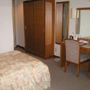 NearBy Hotel