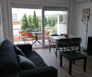 Apartament Passeig Maritim Llanca Spain