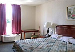 Travelodge by Wyndham Indianapolis South Indianapolis United States