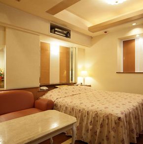 NearBy Hotel