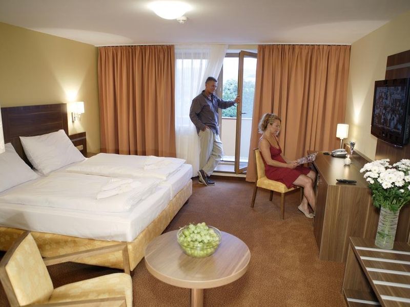 Hotel Photo 1