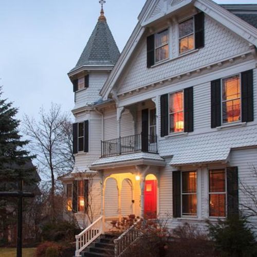 Photo of LANG HOUSE ON MAIN STREET & BREAKFAST