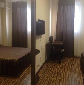 NearBy Hotel
