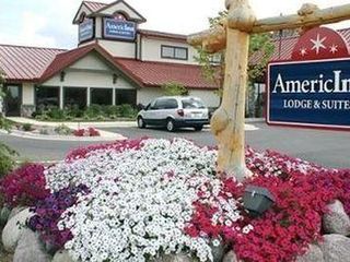 Фото отеля AmericInn by Wyndham Oswego