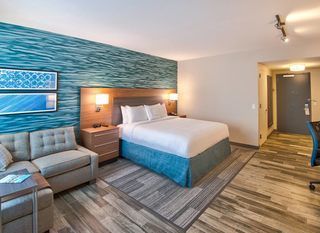 Фото отеля TownePlace Suites by Marriott Miami Airport
