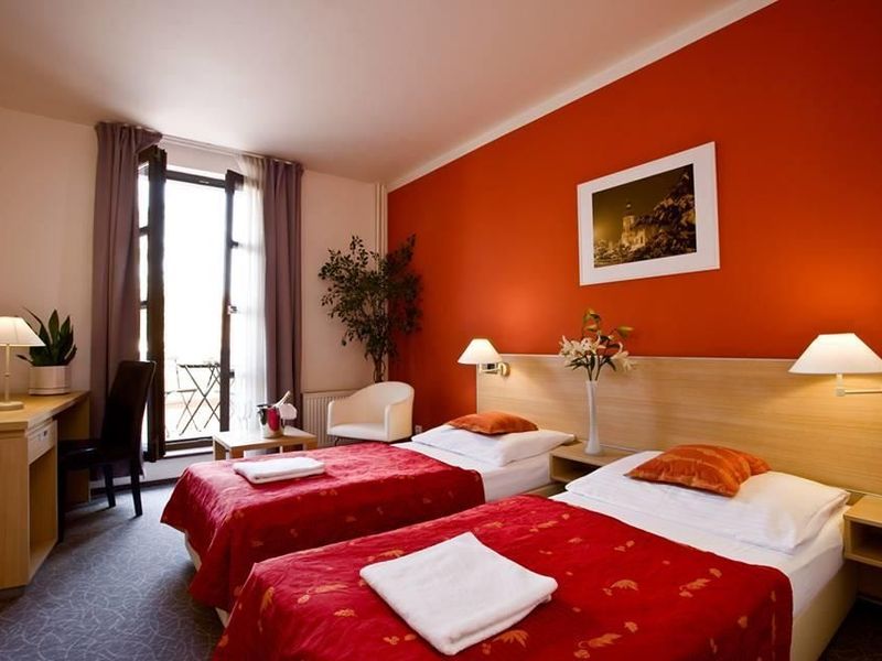Hotel Photo 1