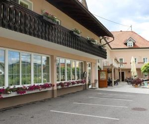 Gasthof Pension Jägerwirt Velden am Woerthersee Austria