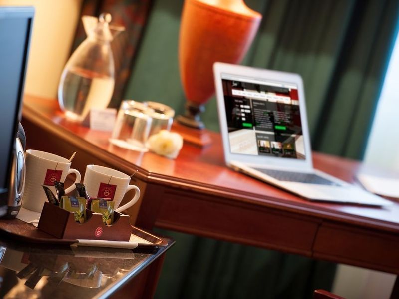 Hotel Photo 6
