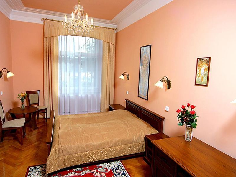 Hotel Photo 1