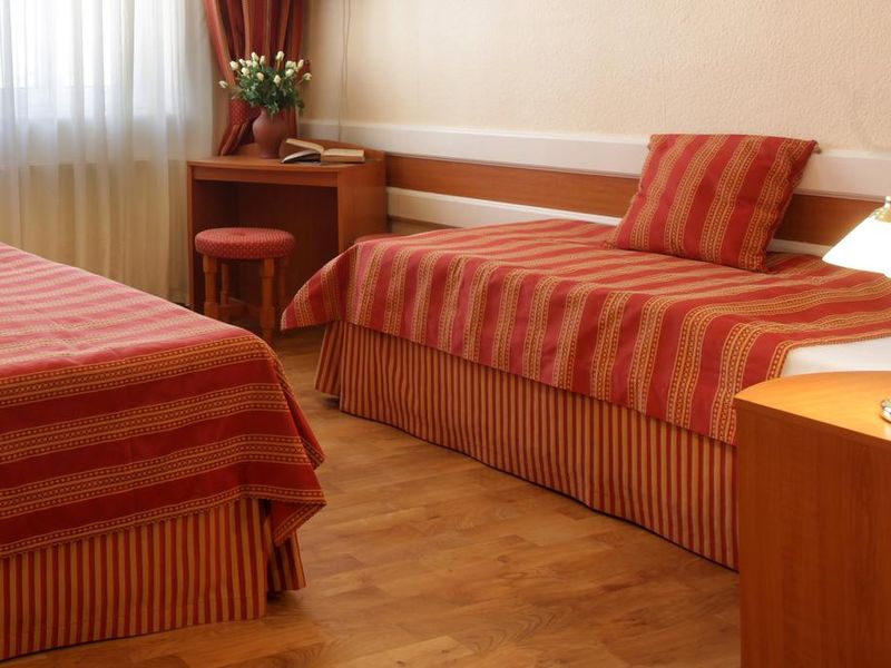 Hotel Photo 6