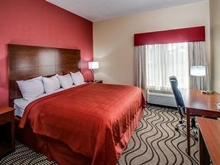Фото отеля Quality Inn & Suites Altoona - Des Moines