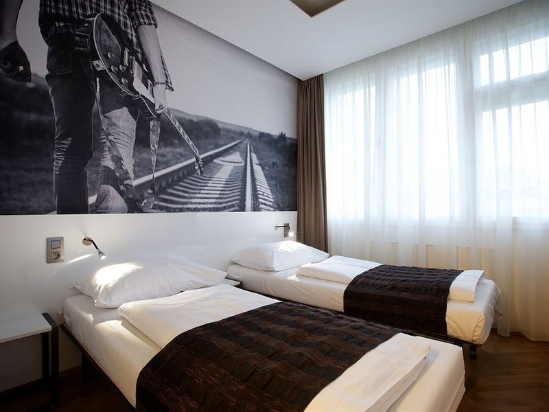 MOSAIC HOUSE Design Hotel