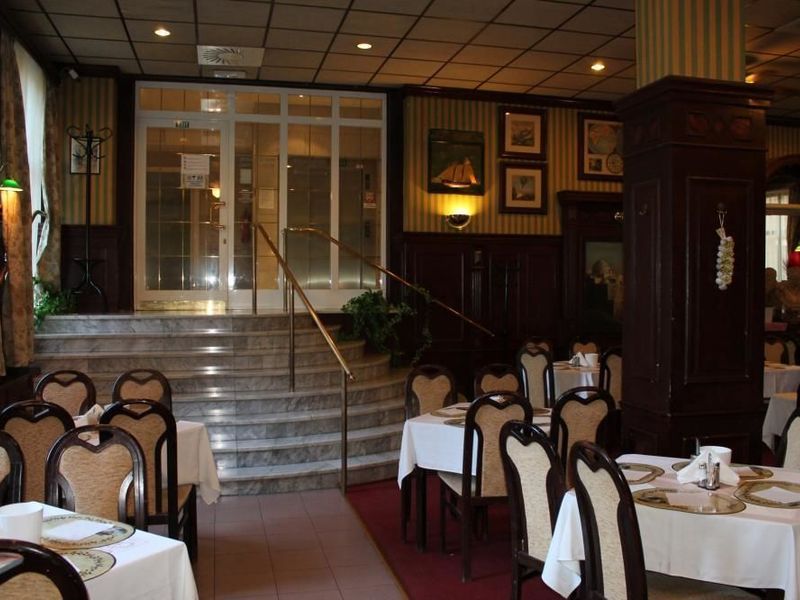 Hotel Photo 12