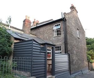 Enchanting Victorian Cottage Ilford United Kingdom