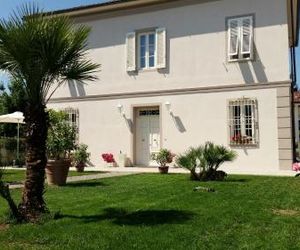 Villa Armonia Lucca Italy