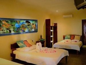 Claudio & Gloria Beach Front Rooms Playas Del Coco Costa Rica