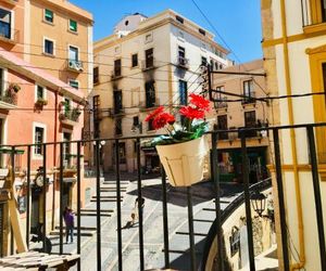 Lovely apartment at Pl Sedassos. Historical Center Tarragona Spain