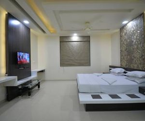 Hotel Radhe Krishna Sholapur India