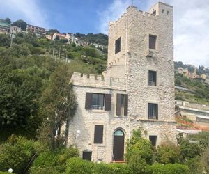 Appartamento nella Torre Saracena Mortola Inferiore Italy