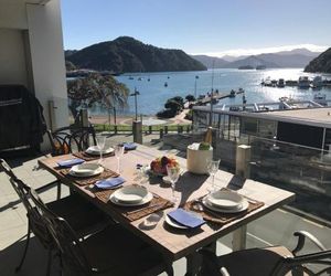 Oxleys Waterfront Luxury Apartment Picton New Zealand