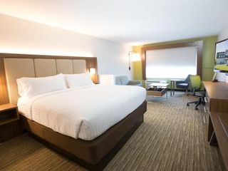 Фото отеля Holiday Inn Express & Suites Tulsa South - Woodland Hills, an IHG Hote