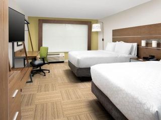 Фото отеля Holiday Inn Express & Suites - North Brunswick, an IHG Hotel