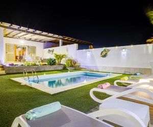 Villa Amatista Salinas Golf & Beach Caleta de Fuste Spain