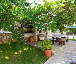 Apartments Davorka Spadici Croatia