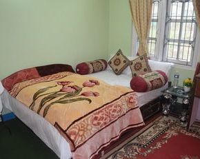 NearBy Hotel