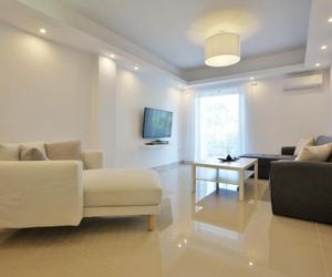 Athena Apartment Loutsa Greece