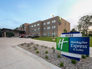 Hotel pic Holiday Inn Express & Suites - Portage, an IHG Hotel