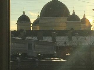 C ВИДОМ НА ЦЕРКОВЬ