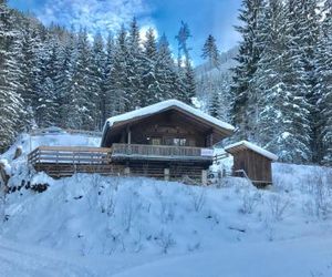 Wasserfallhütte Saalbach Austria